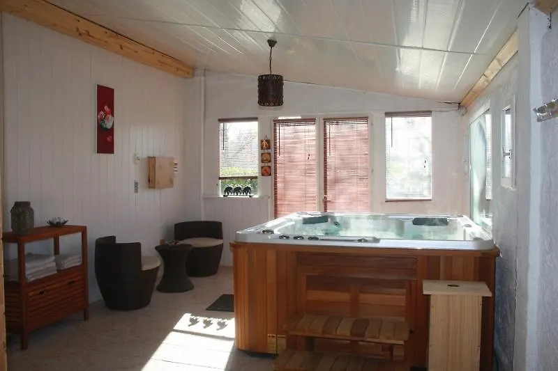 ***** Bed & Breakfast La Plaine Enchantee Castagnac Frankrig