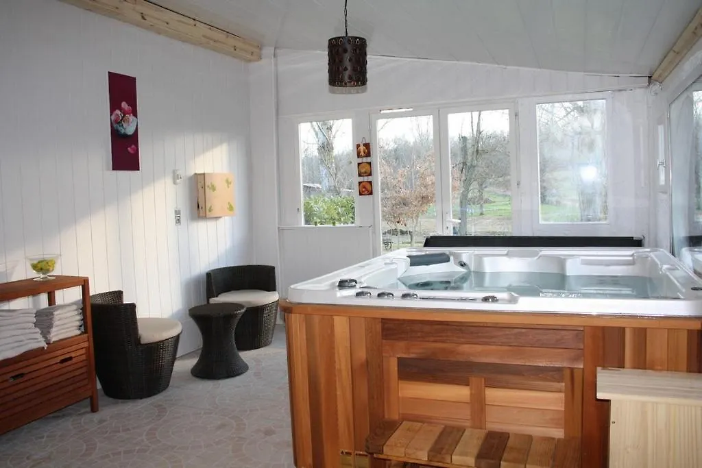 La Plaine Enchantee Castagnac Bed & Breakfast