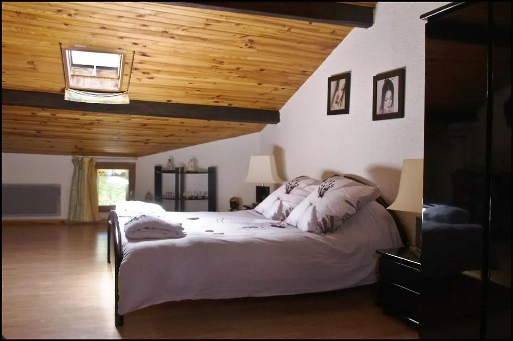 La Plaine Enchantee Castagnac Bed & Breakfast